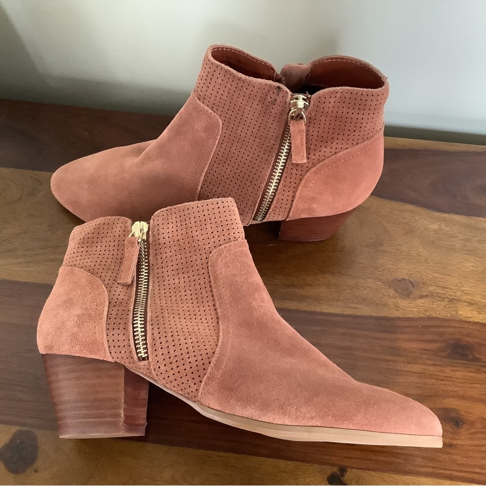 Violet & Red Carly boots 7